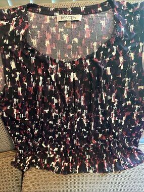 Kasper Black, Burgundy & White Abstract Sleeveless Tank